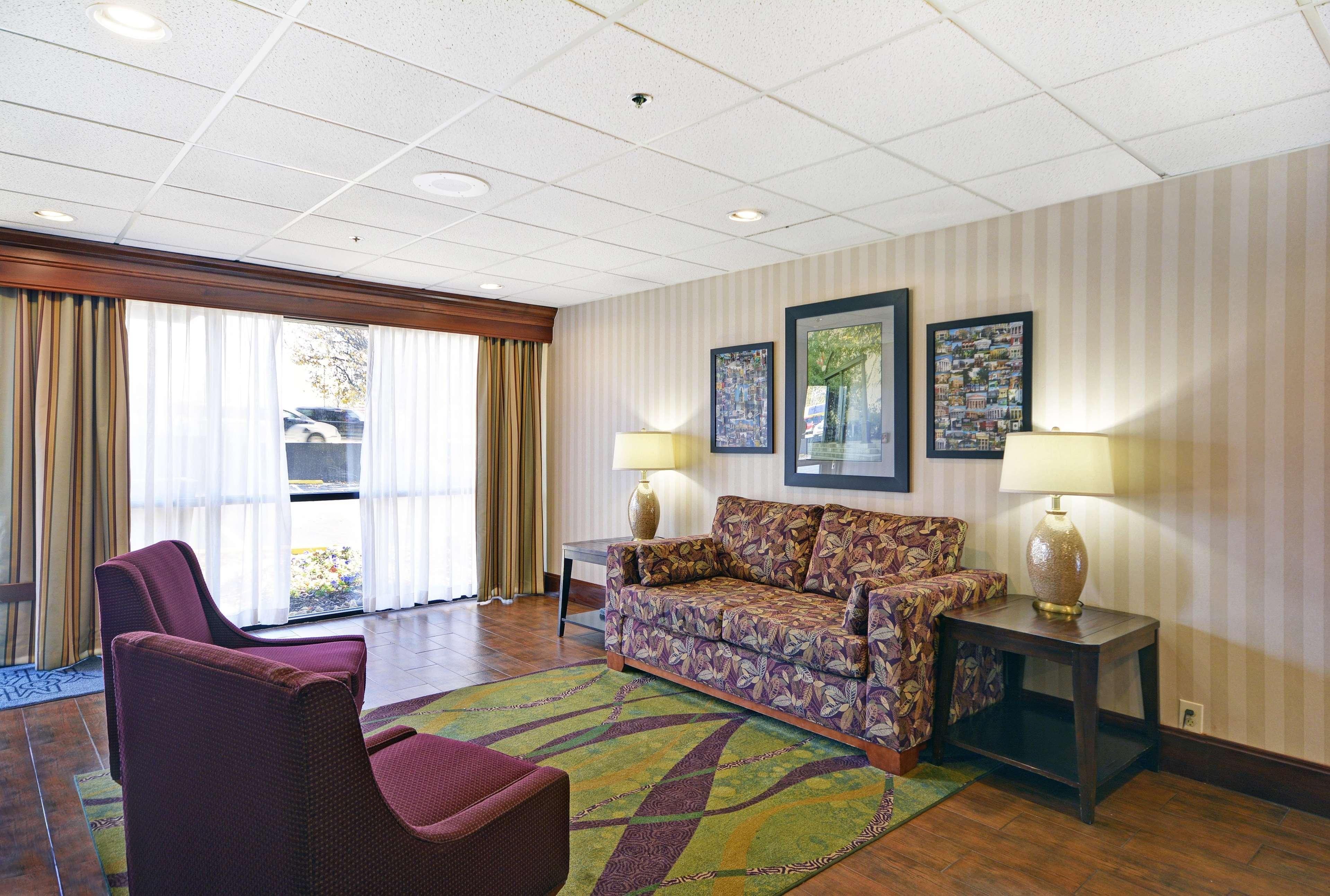 Hampton Inn Athens Buitenkant foto